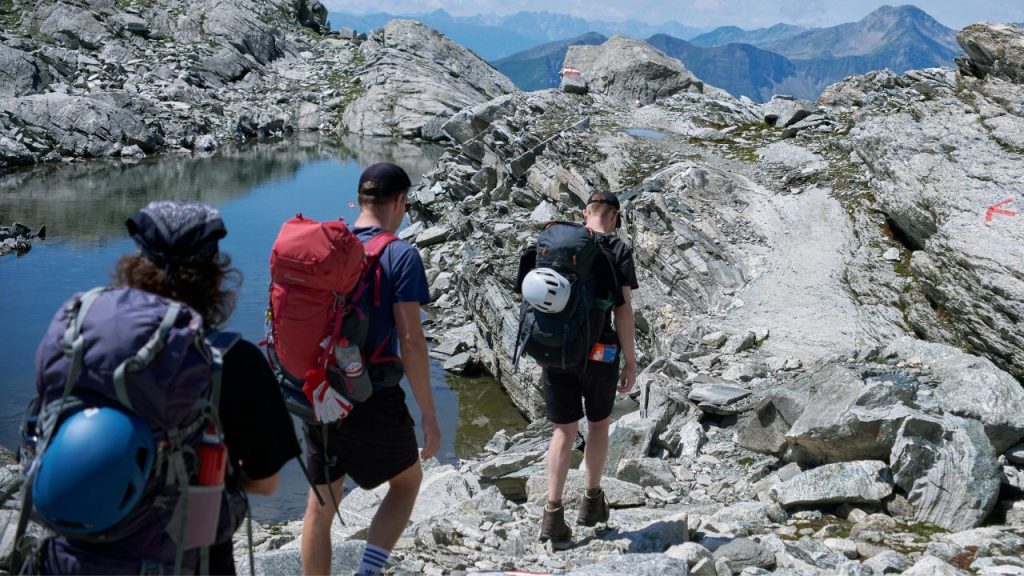 Tips Merencanakan Liburan Budget Ala Backpacker Pintar